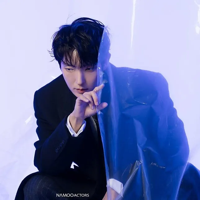 Cuplikan di balik layar dari Lee Joongi