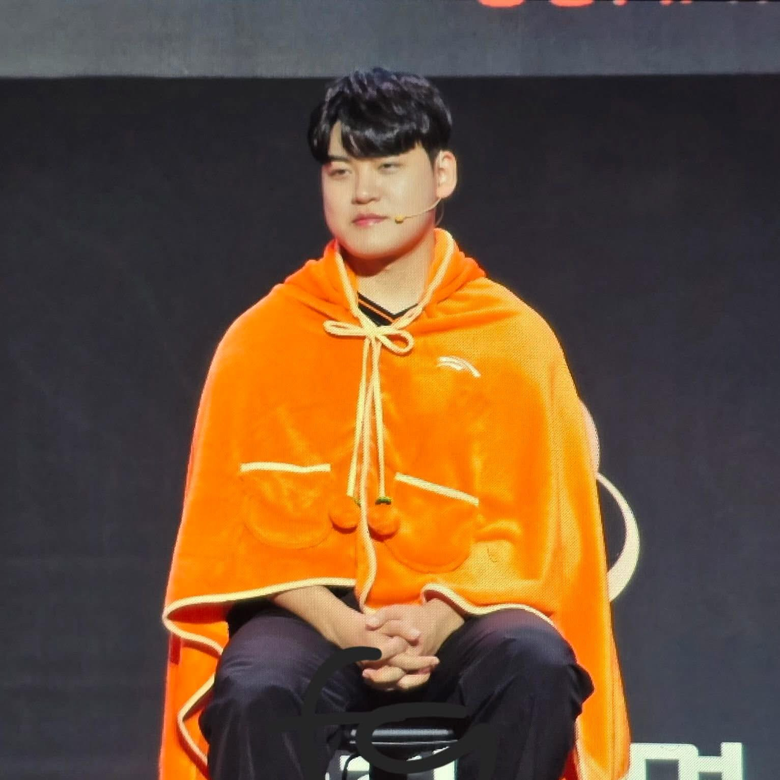 A moment captured by a fan of Gumayusi