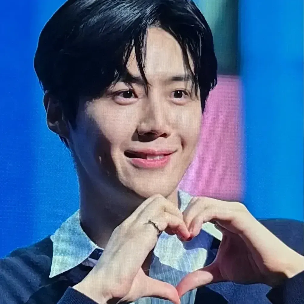 Behind-the-scenes cut of Kim Seonho