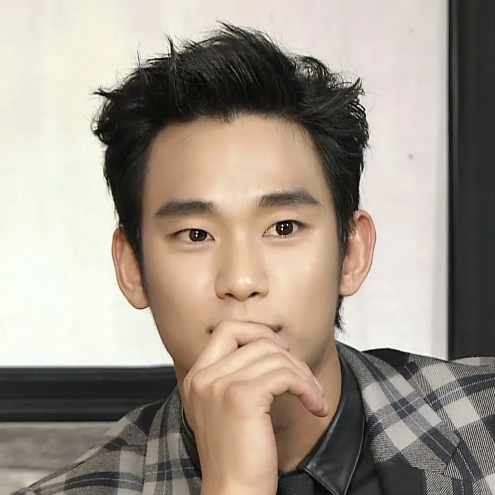 Recent activity shot of Kim Soohyun