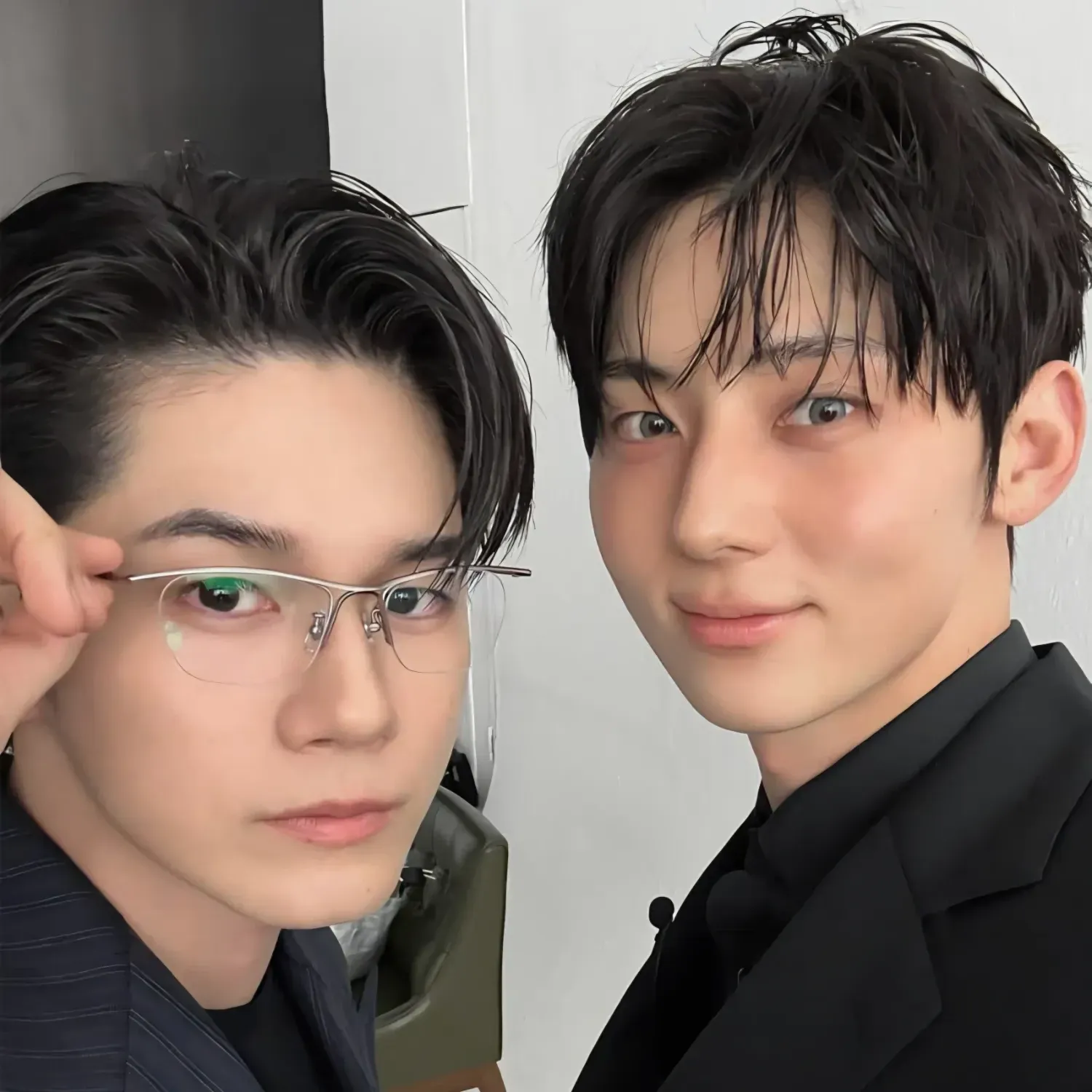 Behind-the-scenes cut of Hwang Minhyun