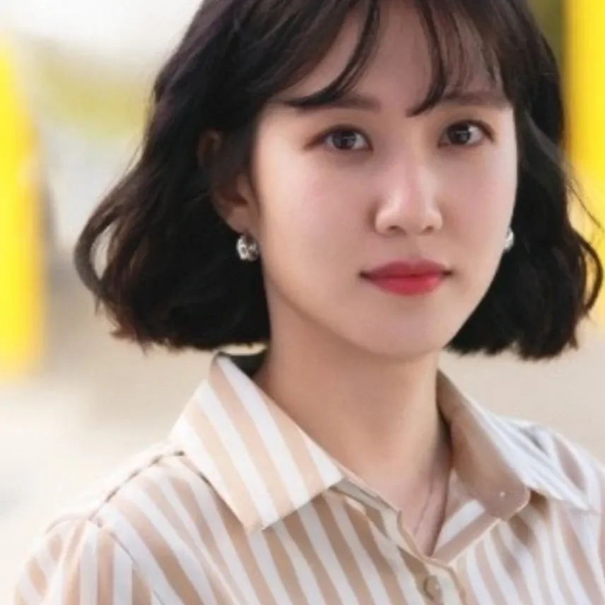 Behind-the-scenes cut of Park Eunbin