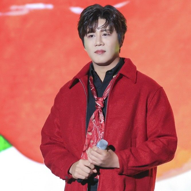 Recent activity shot of Jin Haesung