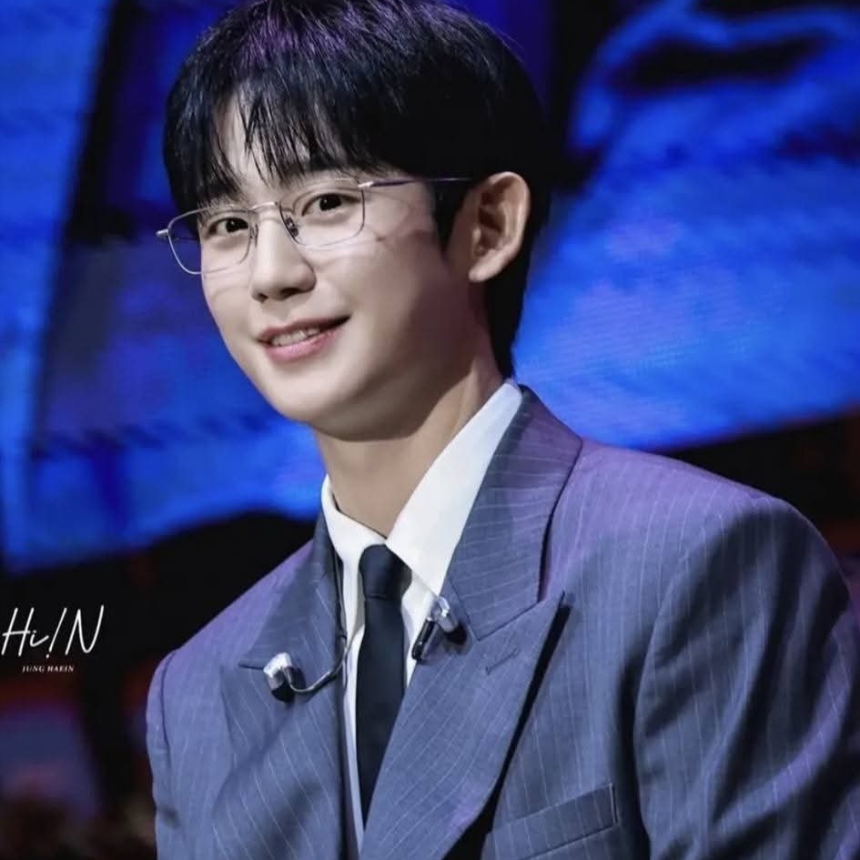 Latest photo of Jung Haein