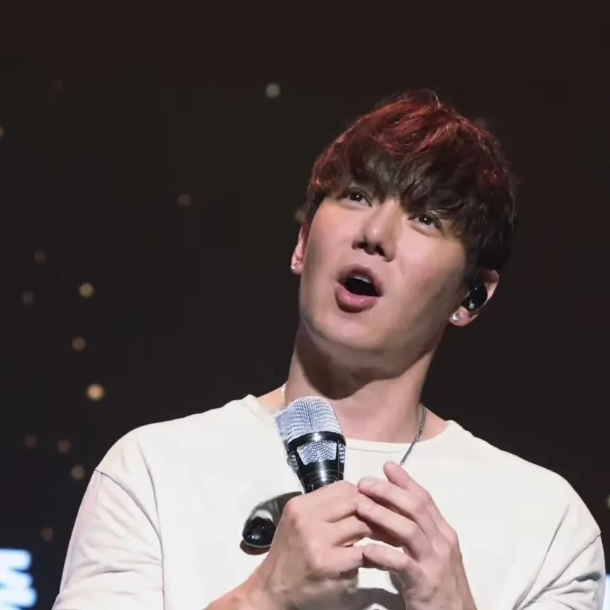 Recent activity shot of Hwanhee