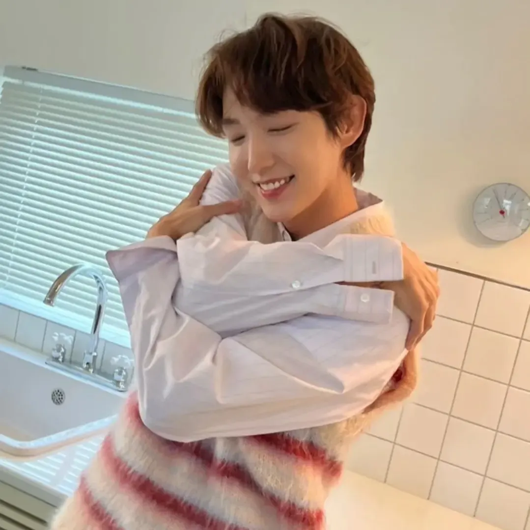Recent activity shot of Lee Joongi