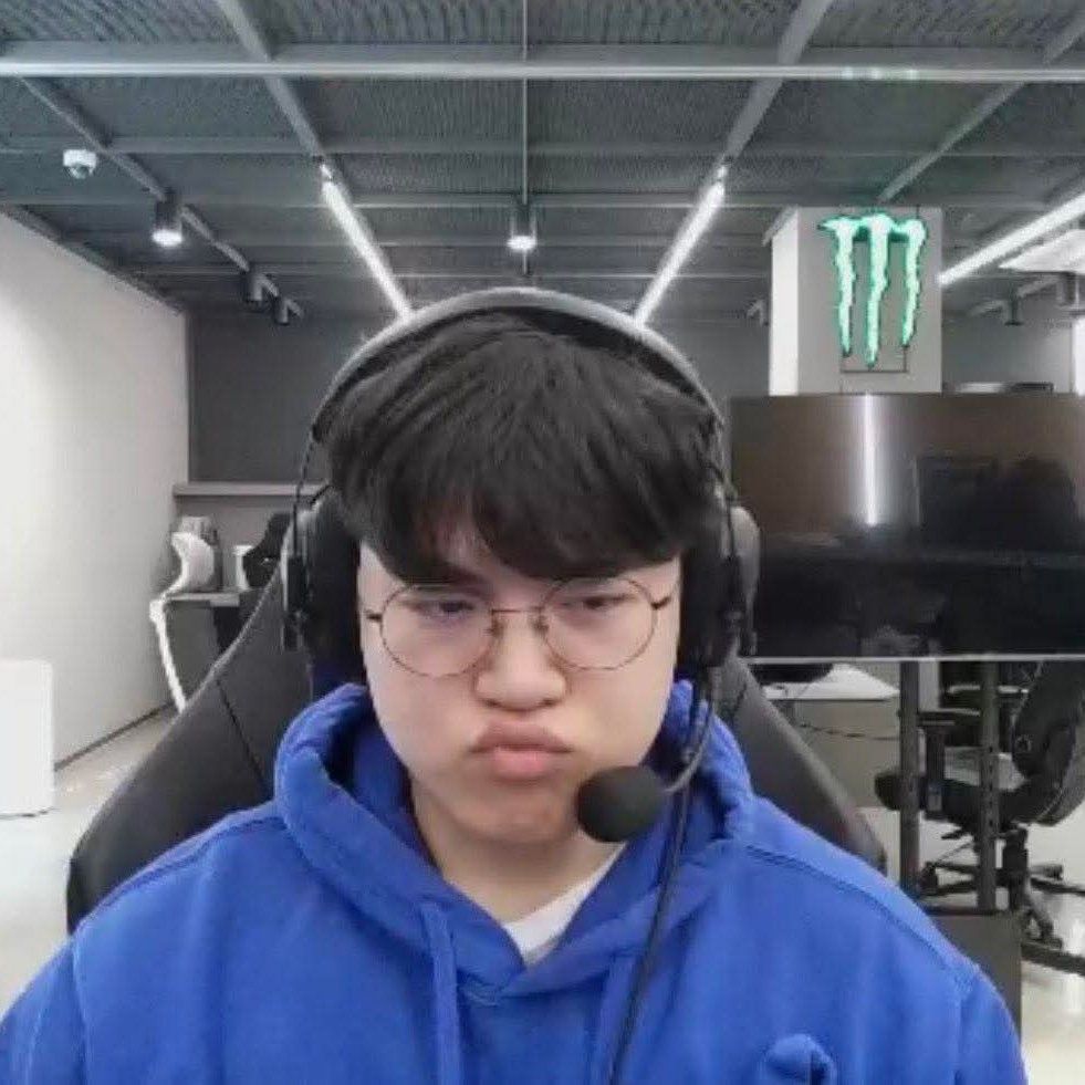 Recent activity shot of Gumayusi