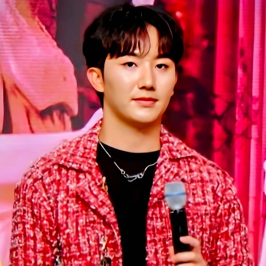 Latest photo of Nam Seungmin