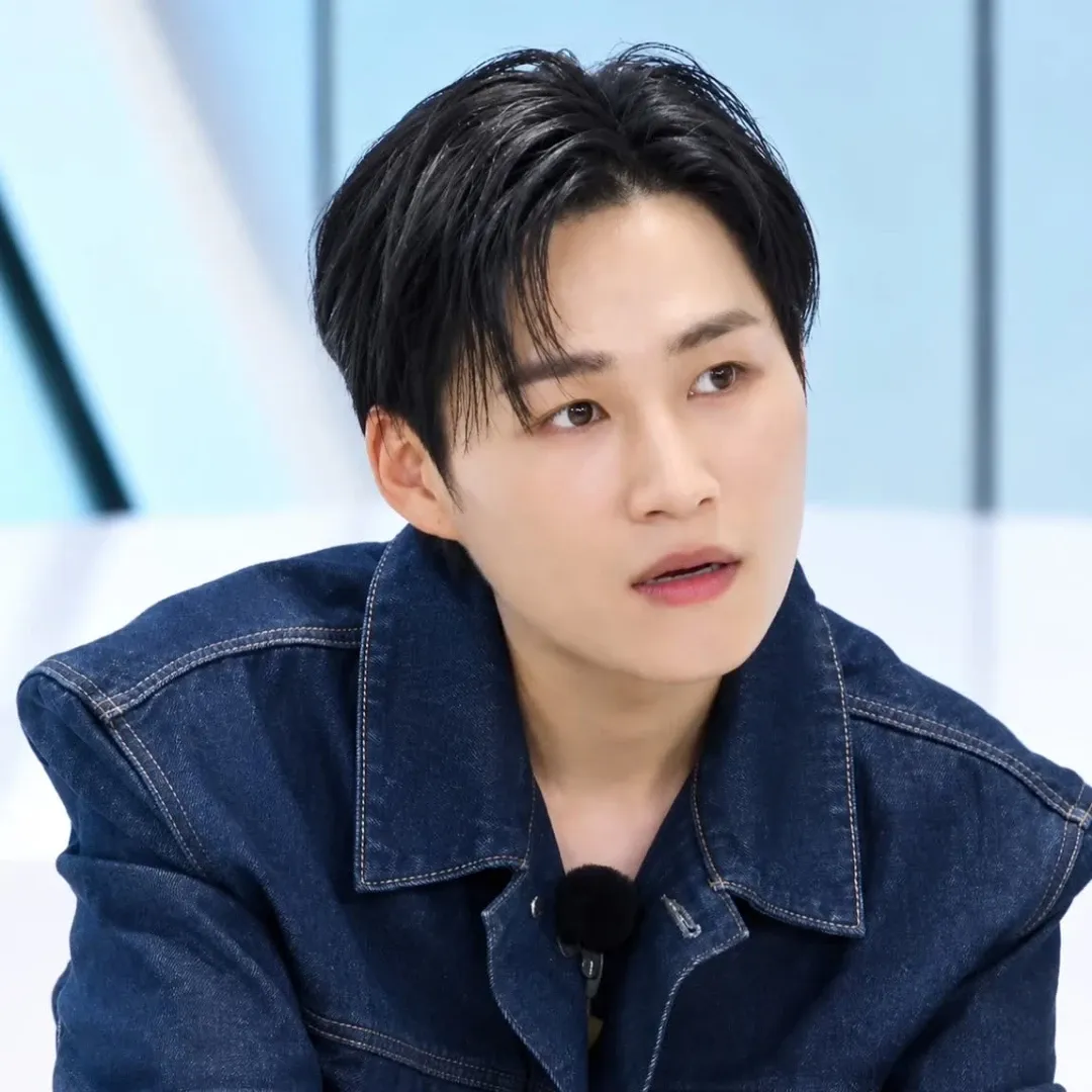 김희재의 비하인드 컷