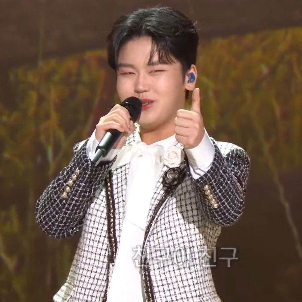 Behind-the-scenes cut of Park Sungon