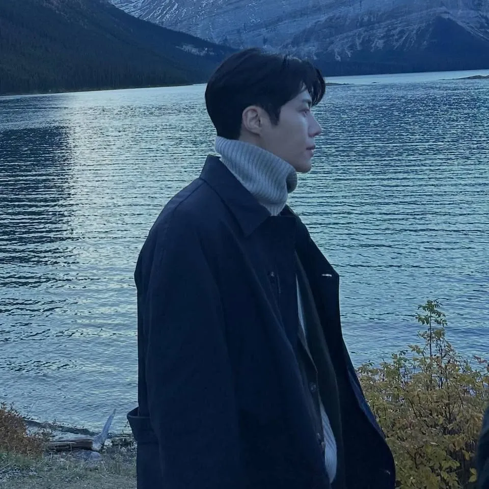 Behind-the-scenes cut of Kim Seonho