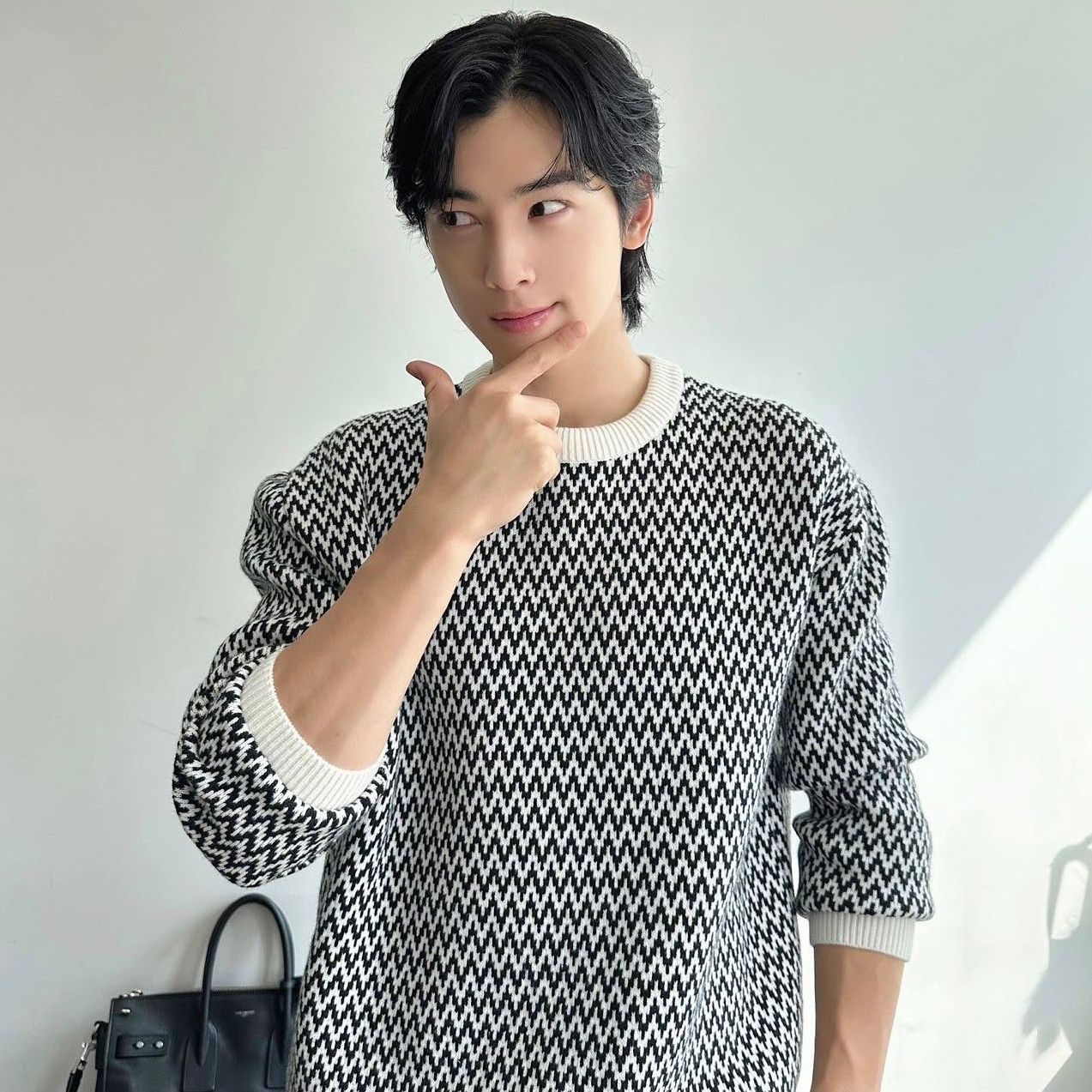 Latest photo of Cha Eunwoo