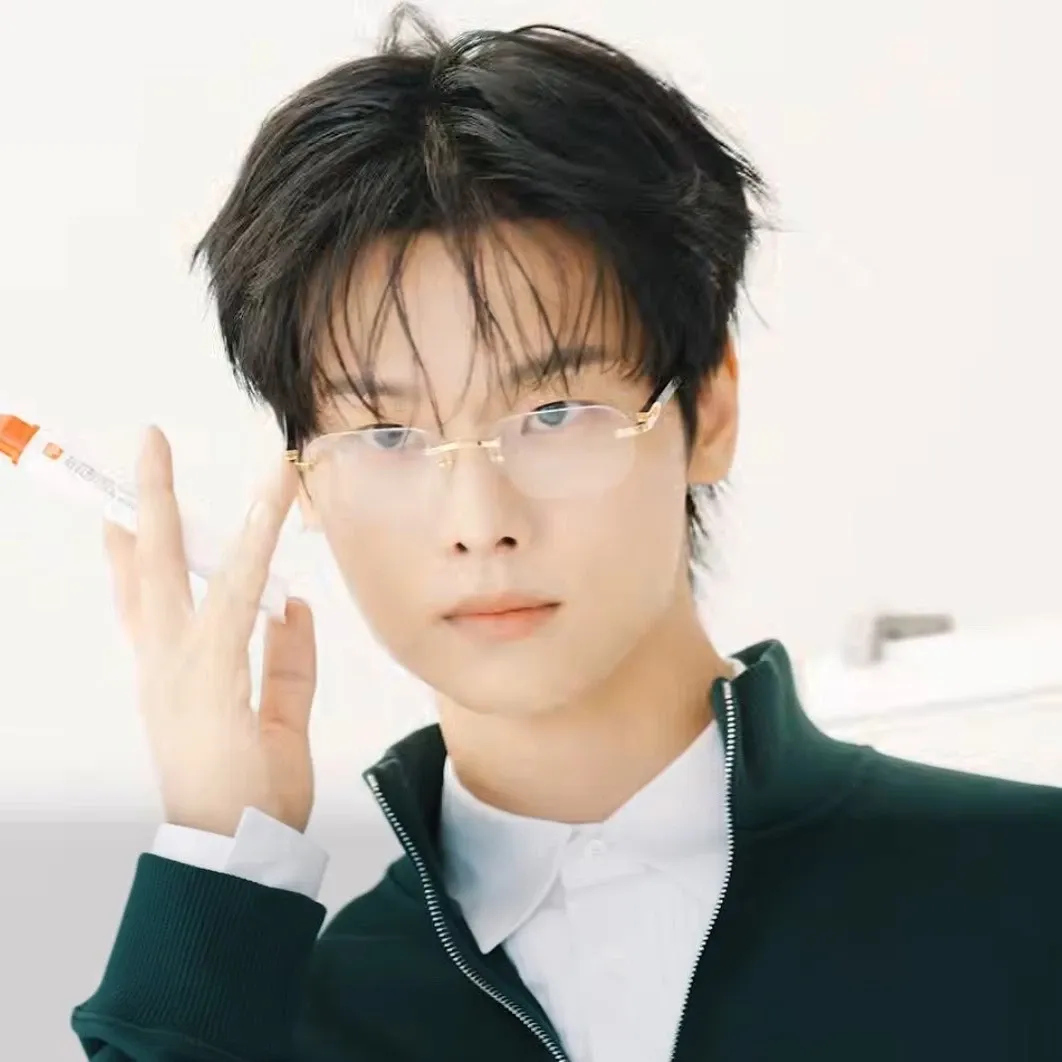 A moment captured by a fan of Cha Hakyeon (N)