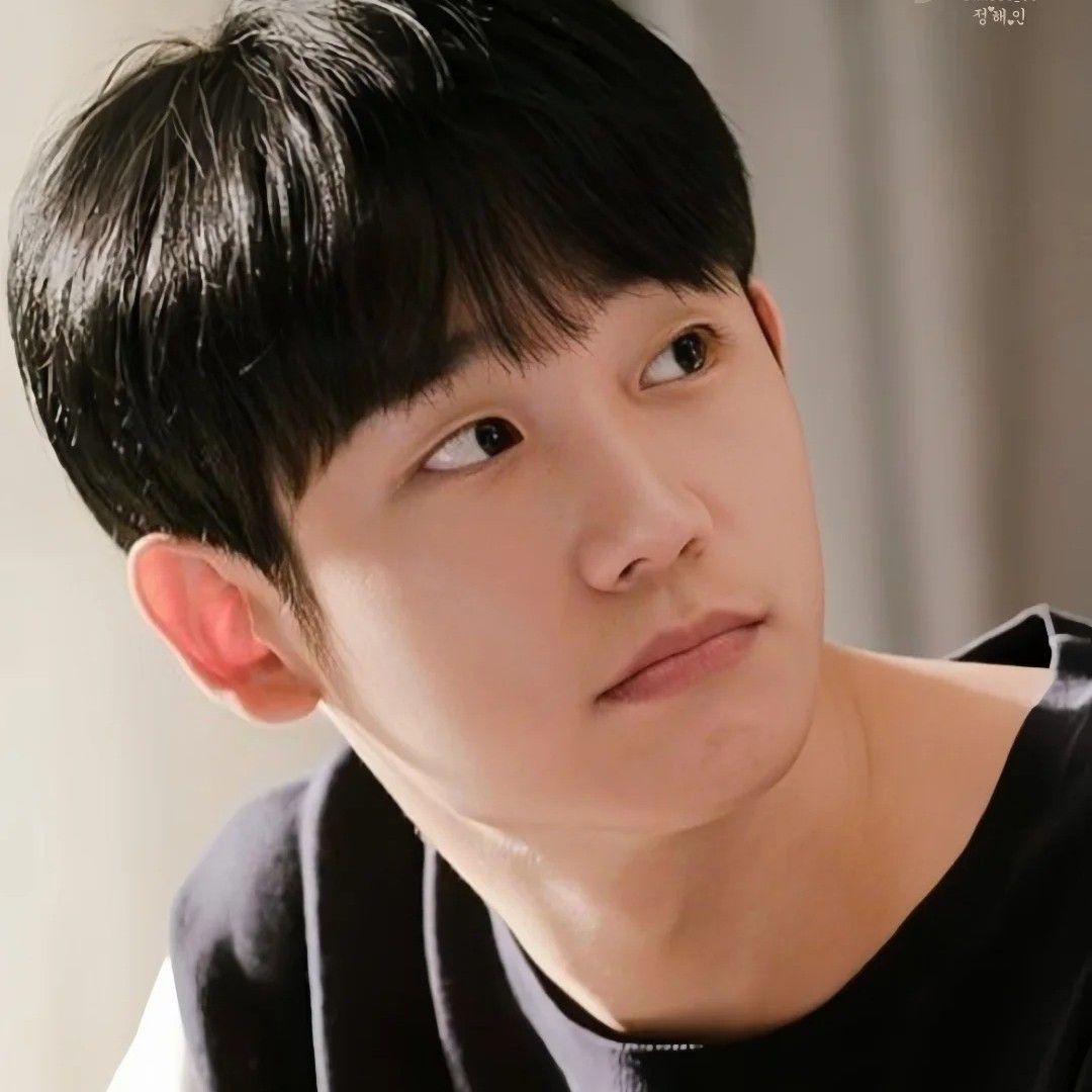 粉丝拍下的丁海寅瞬间