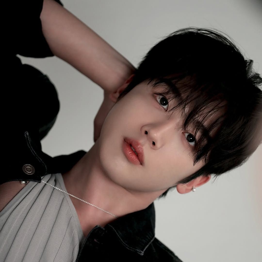 Latest photo of Kim Yohan