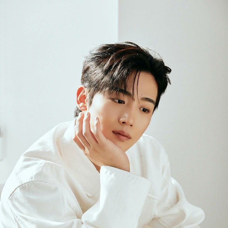 Behind-the-scenes cut of Kim Yohan