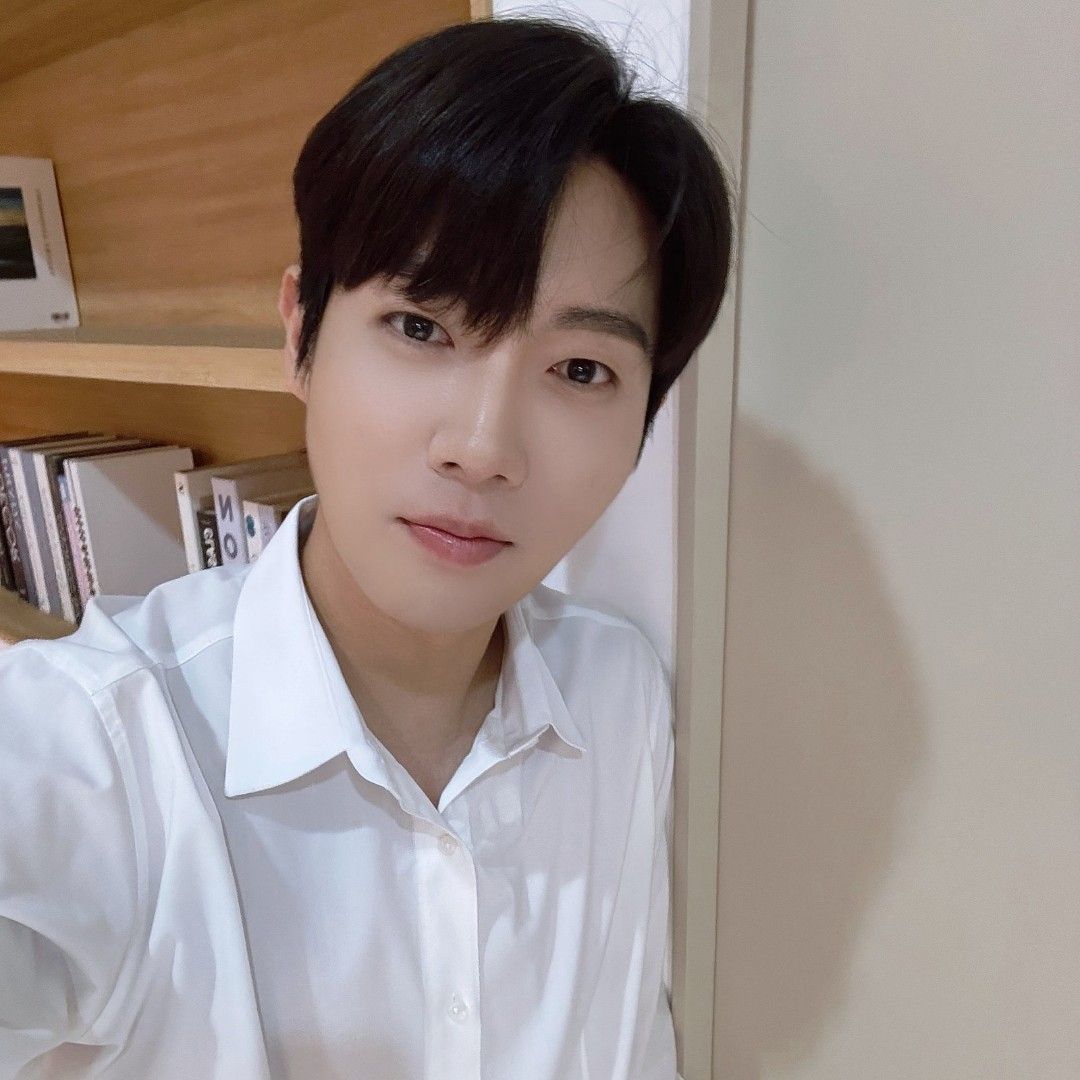 Behind-the-scenes cut of Son Taejin