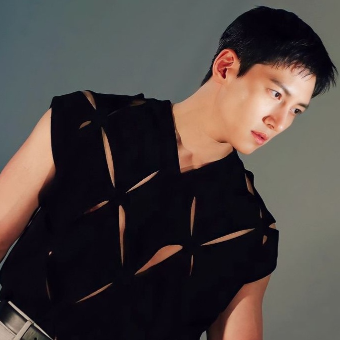 チ・チャンウクの最近の活動ショット