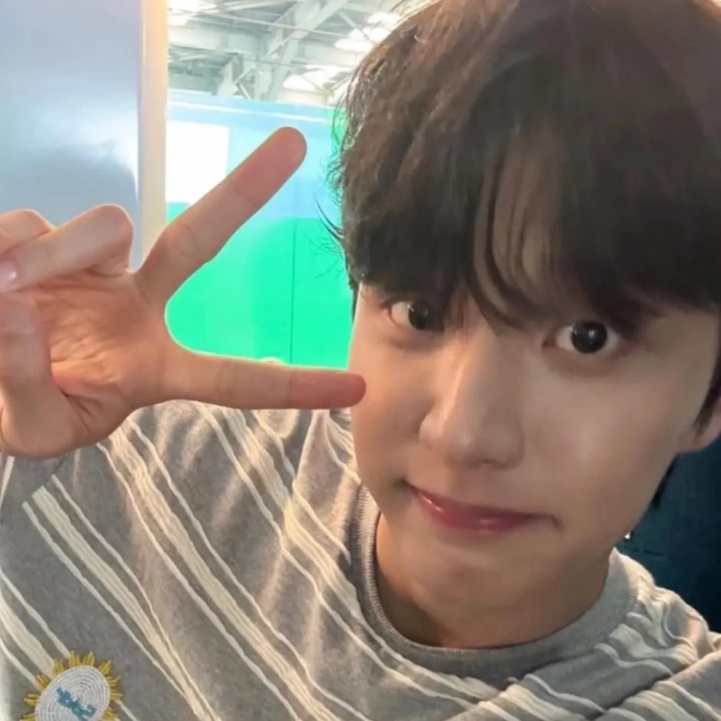 Behind-the-scenes cut of Kim Jaewon