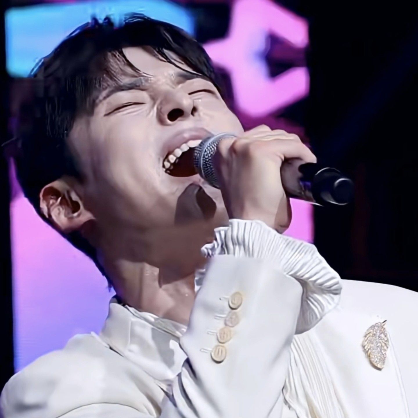 Recent activity shot of Seong Ri