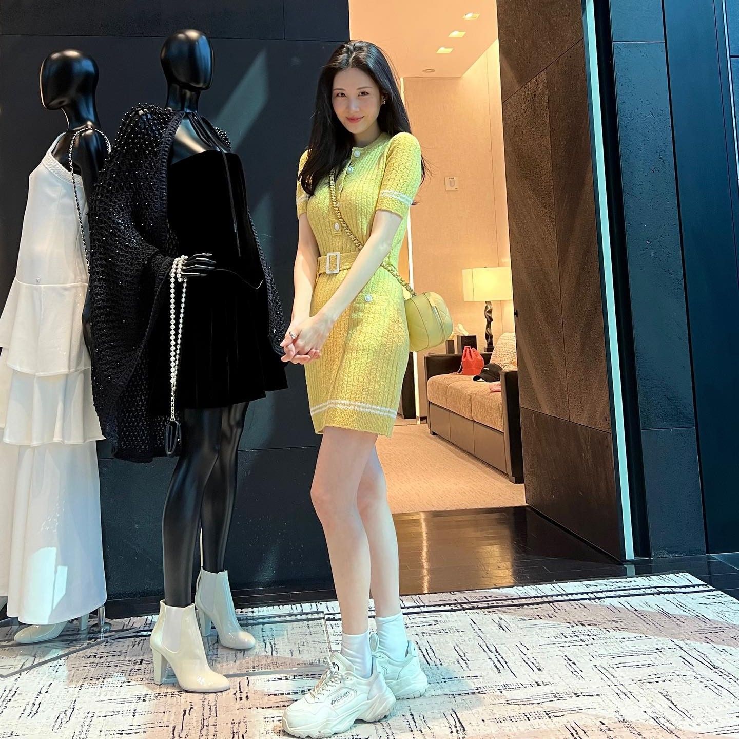 Behind-the-scenes cut of Seohyun