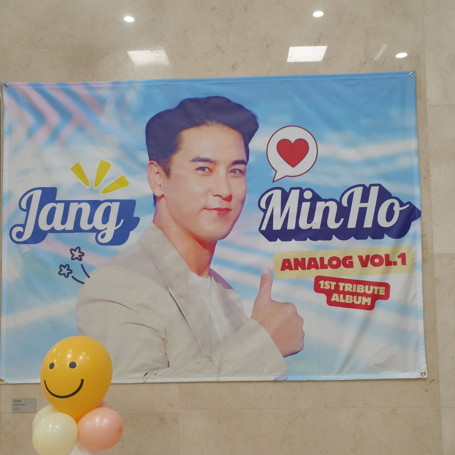 チャン・ミンホの最近の活動ショット