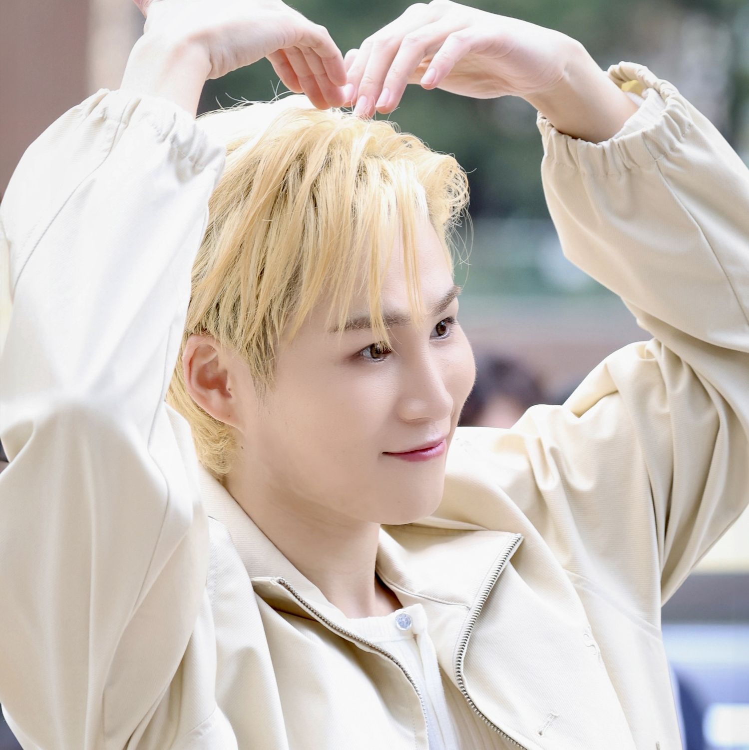 김희재의 비하인드 컷