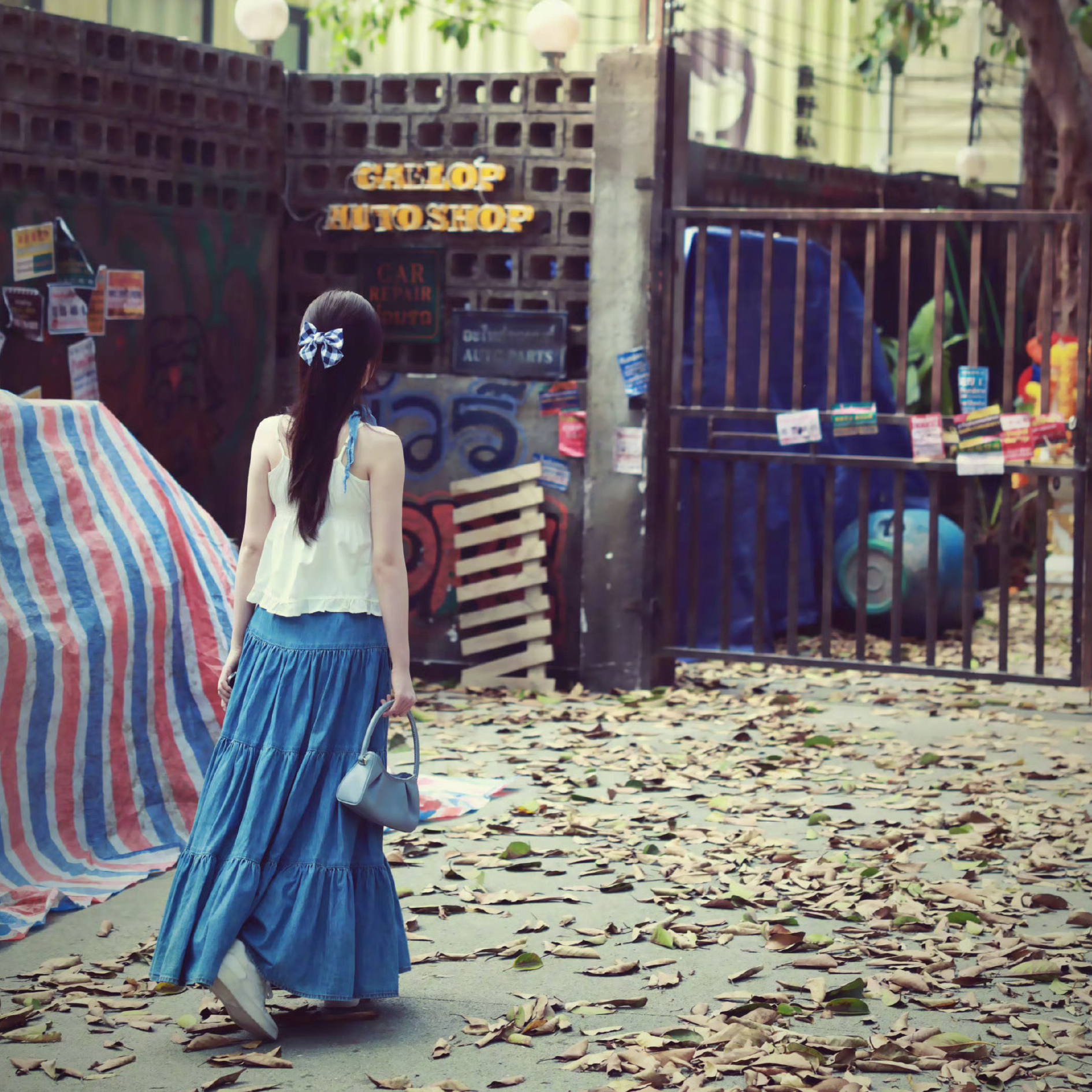 A moment captured by a fan of Esther Yu