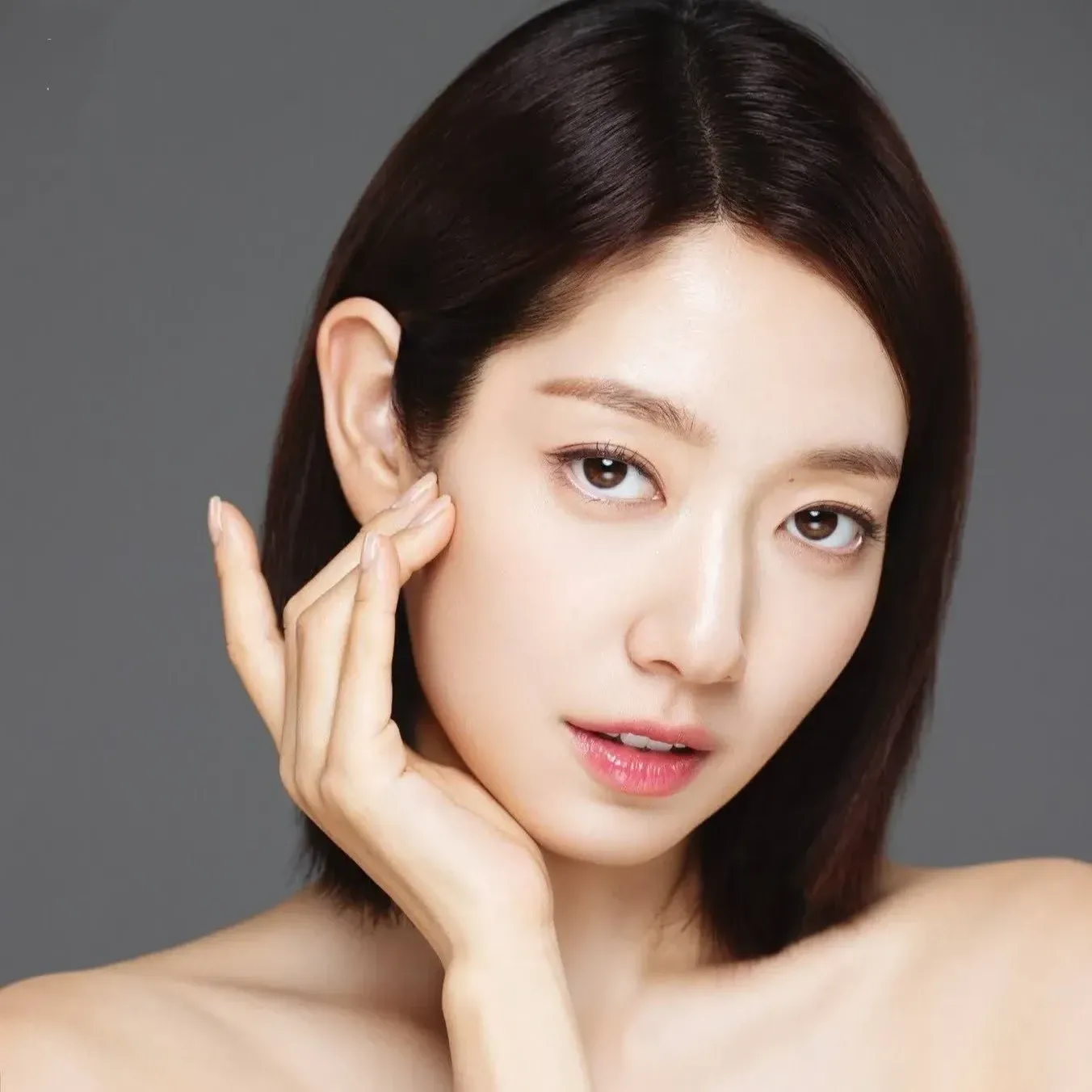Recent activity shot of Park Shinhye