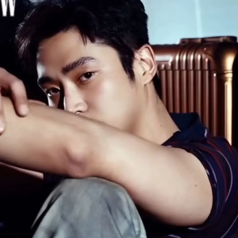 Cuplikan di balik layar dari Rowoon
