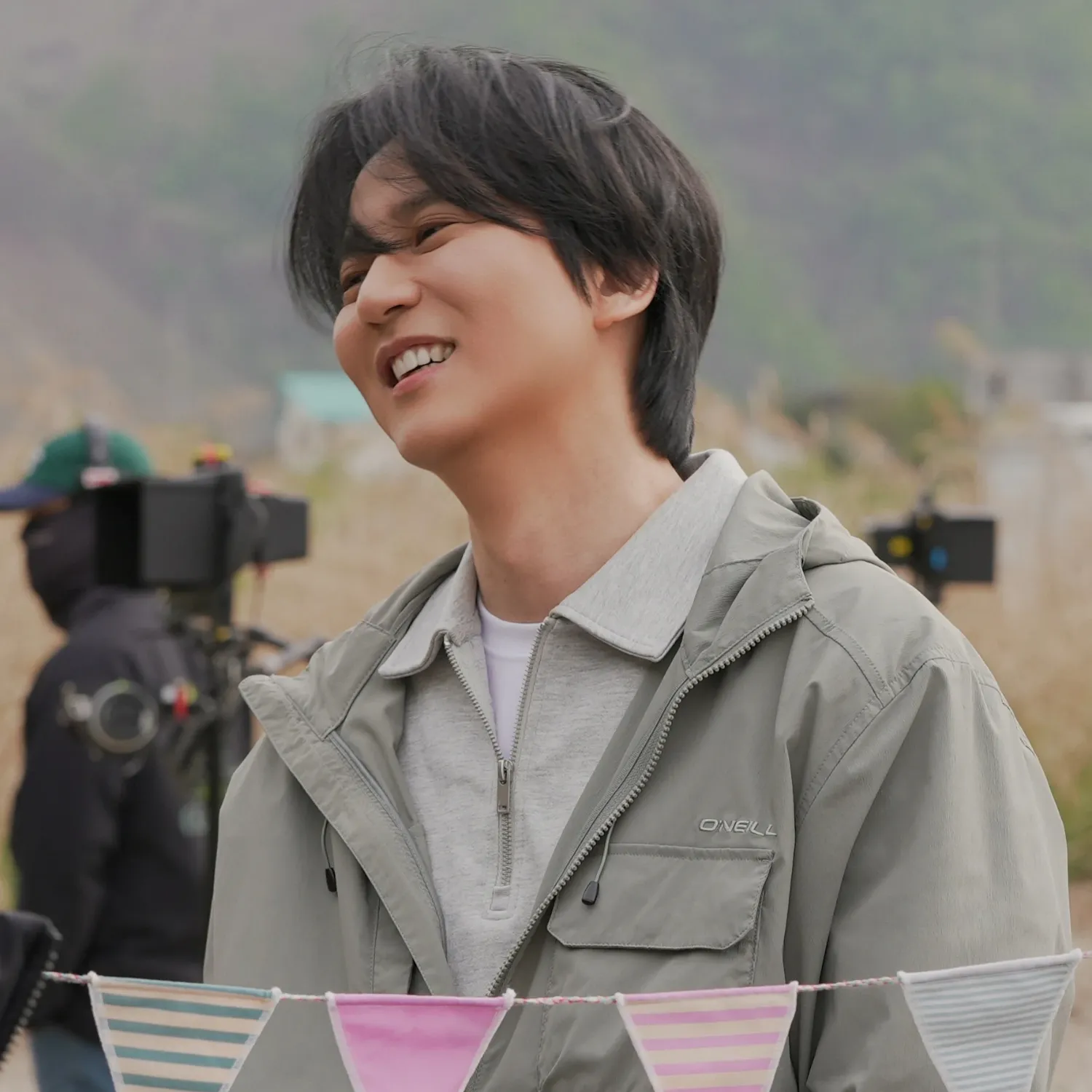 Behind-the-scenes cut of Kim Namgil