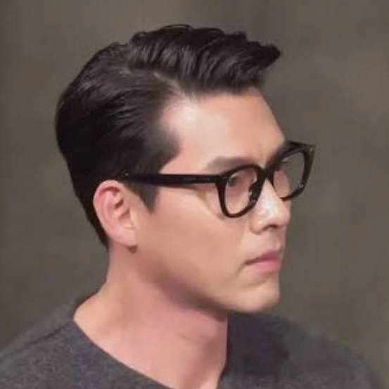 Cuplikan di balik layar dari Hyun Bin