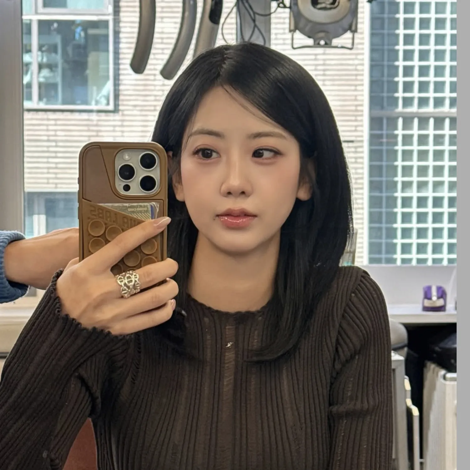 A moment captured by a fan of Kang Hyeyeon