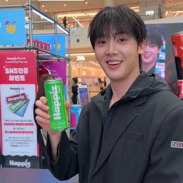 Behind-the-scenes cut of Yoon Sanha