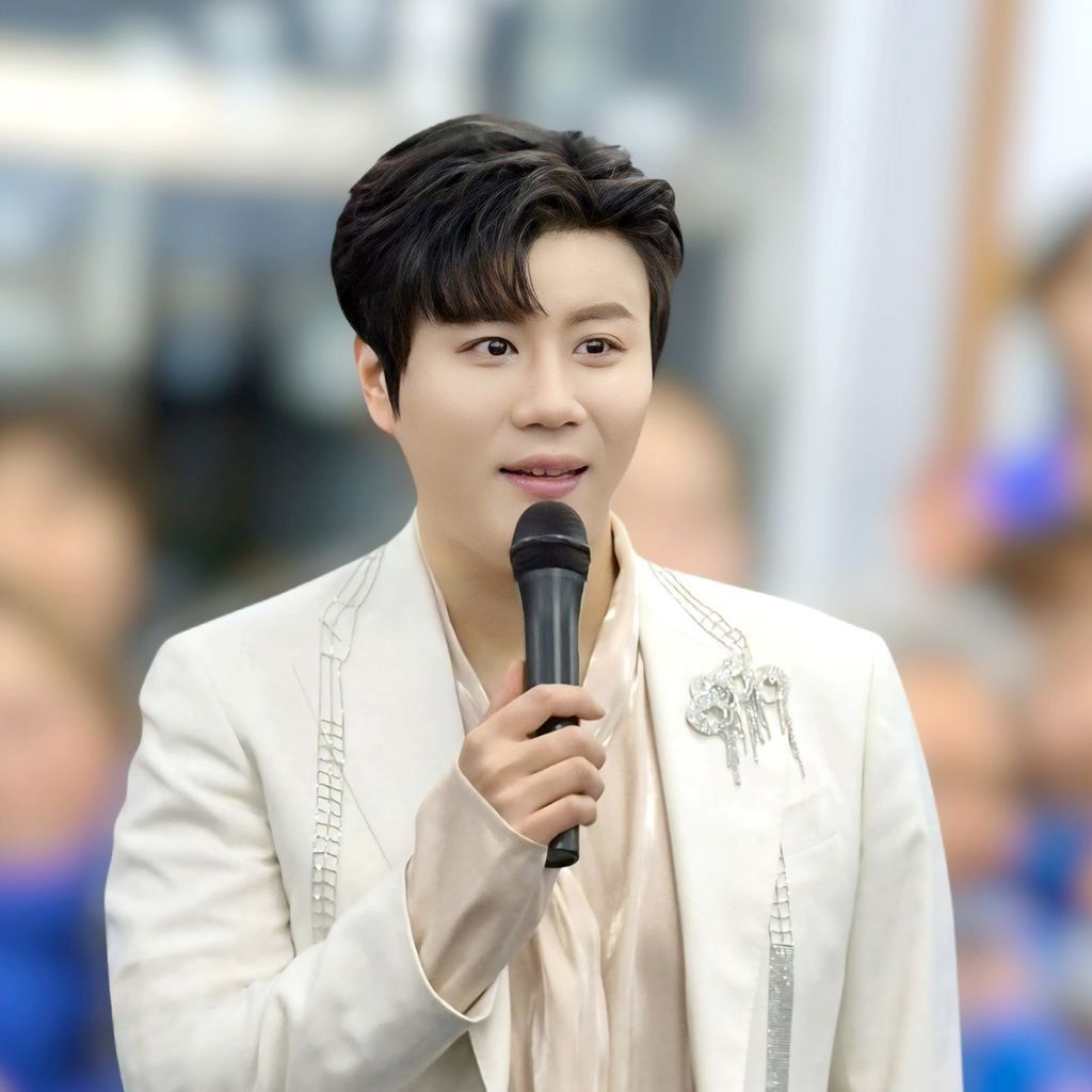 Behind-the-scenes cut of Jin Haesung