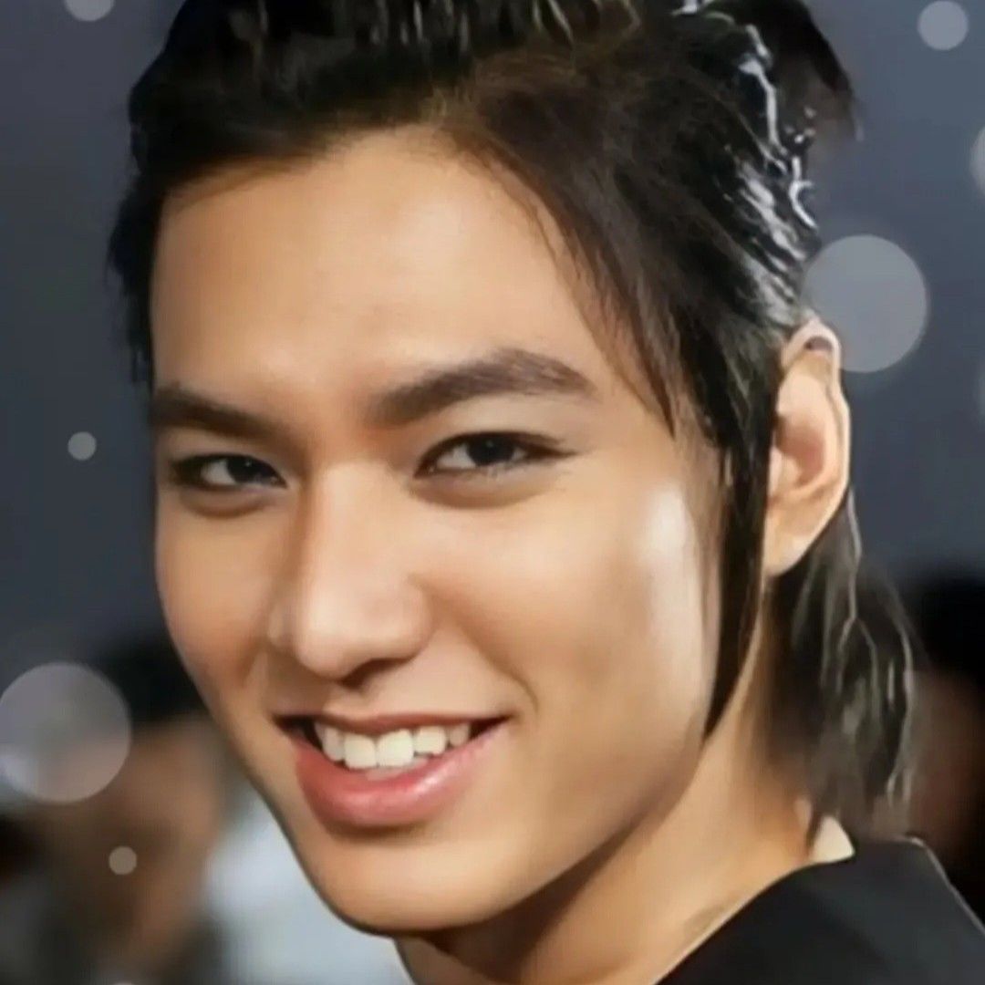 Recent activity shot of Lee Minho