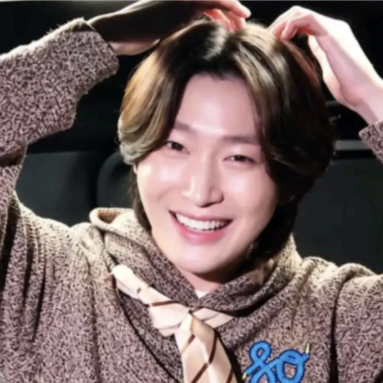 Behind-the-scenes cut of Kim Yongbin