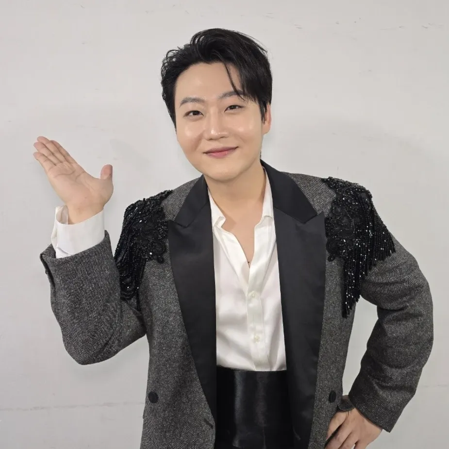 Behind-the-scenes cut of Min Soohyun