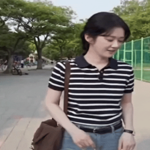 A moment captured by a fan of Jang Nara