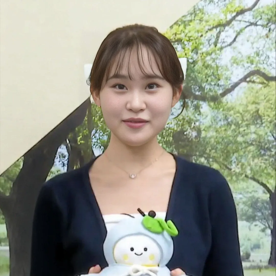 김다현의 최신 사진