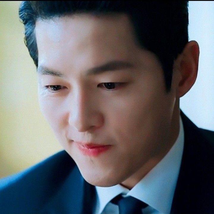 粉絲拍下的宋仲基瞬間