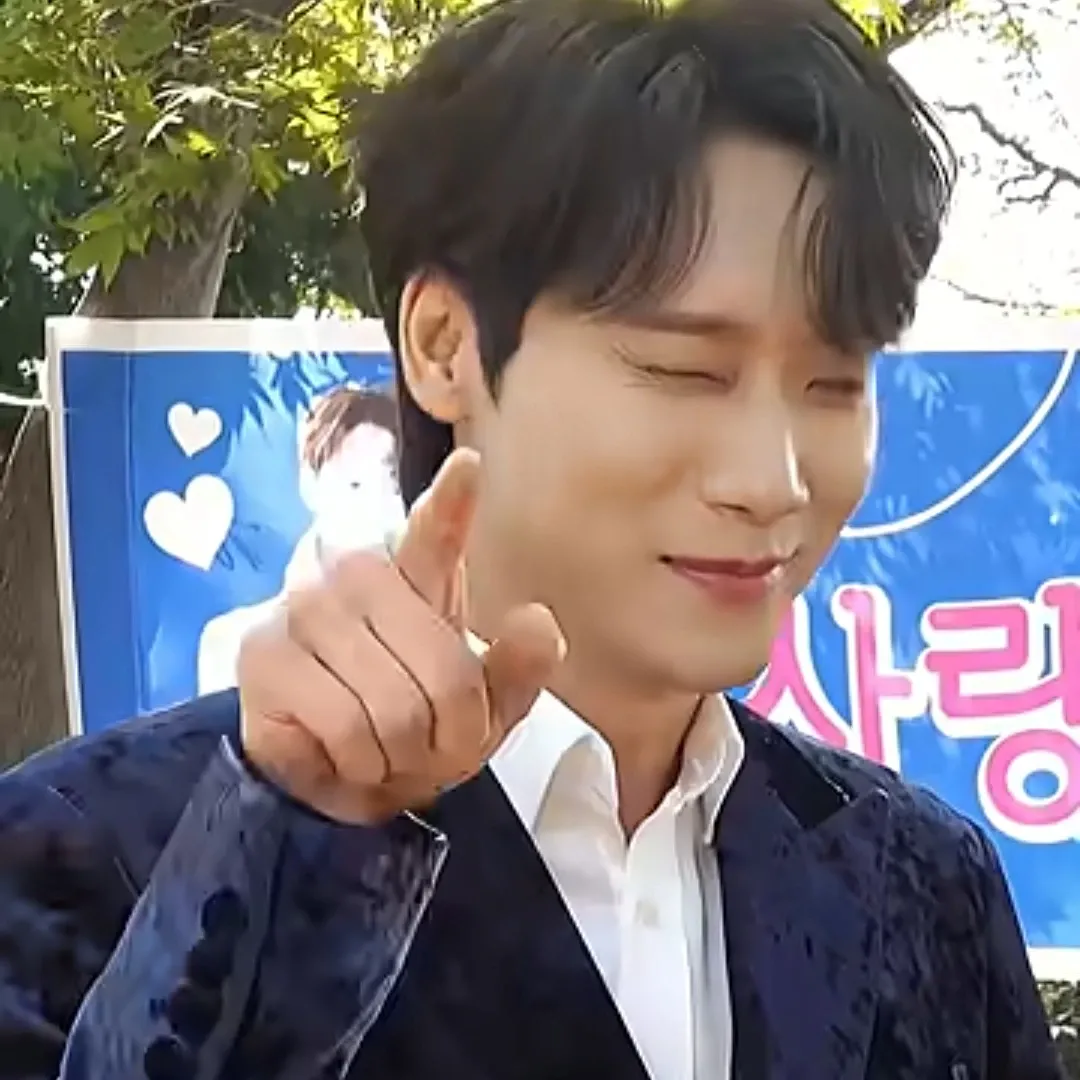 Behind-the-scenes cut of Choi Woojin