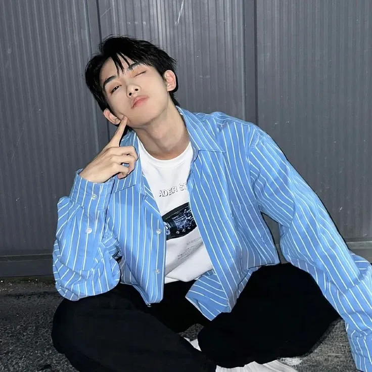 Latest photo of Winwin