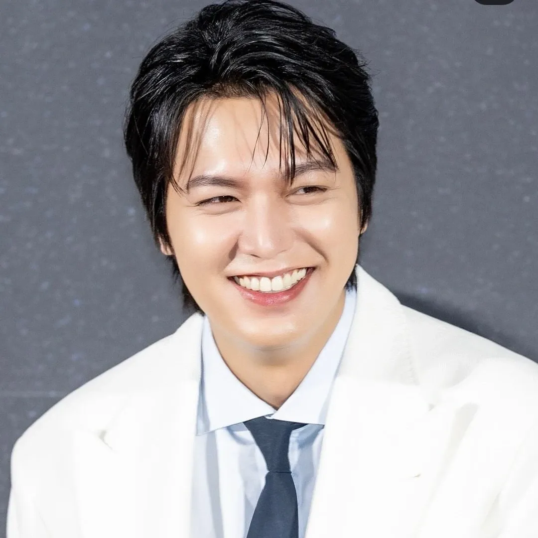 Recent activity shot of Lee Minho