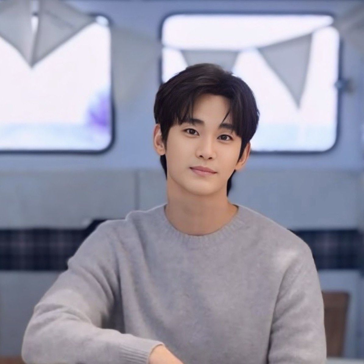 金秀贤的幕后花絮