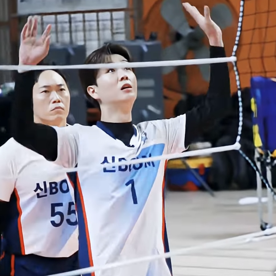 Behind-the-scenes cut of Song Minjun