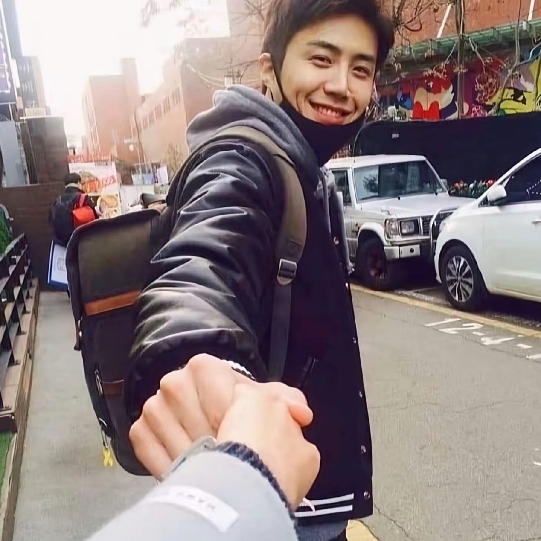 キム・ソンホの最近の活動ショット