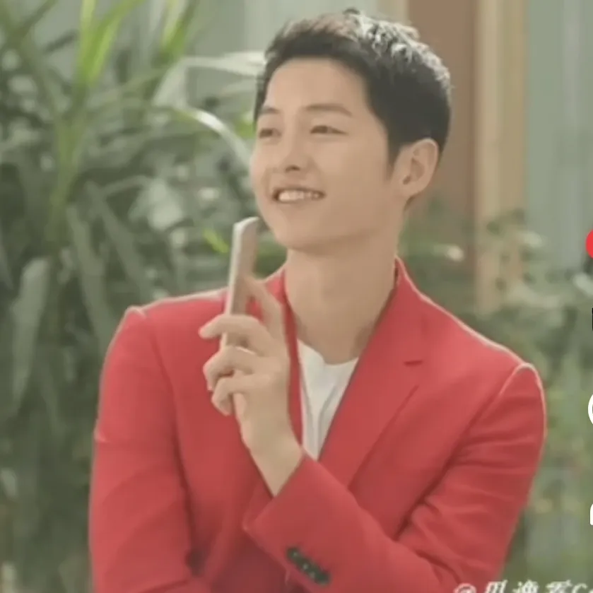 宋仲基的最新照片