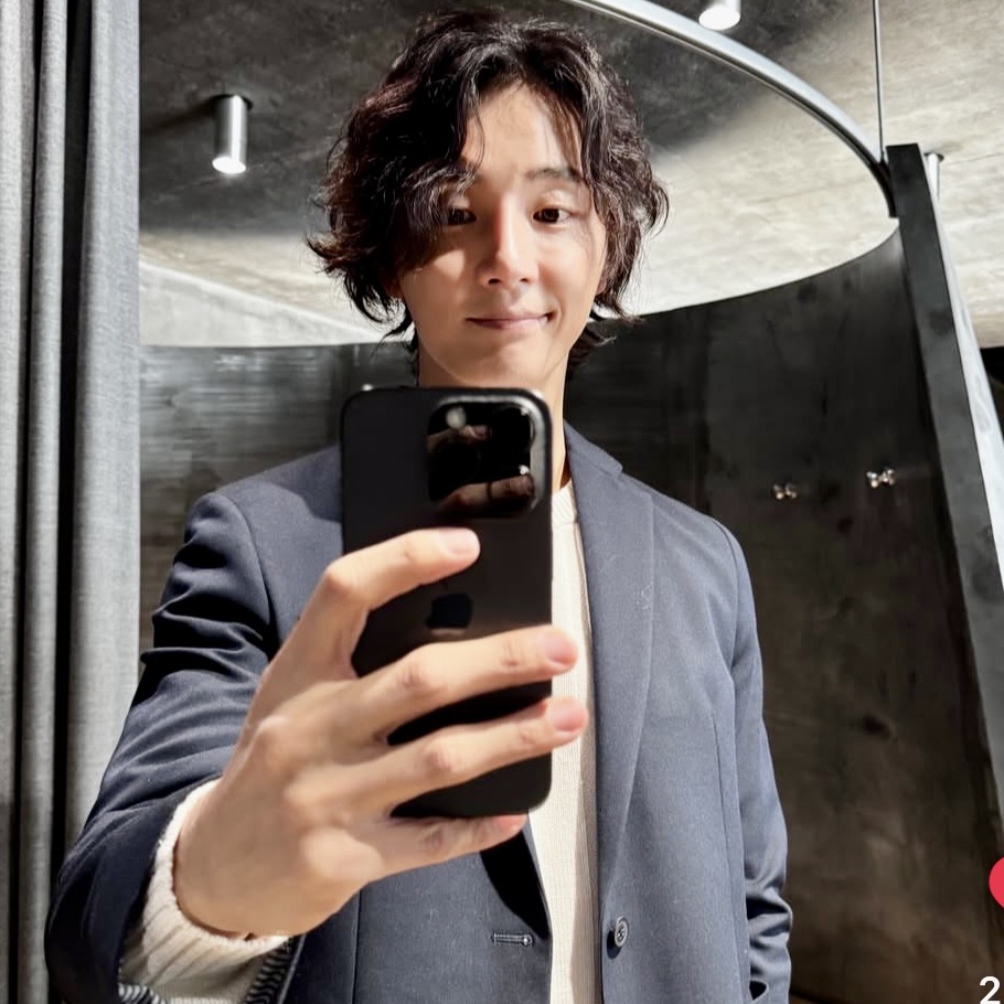 A moment captured by a fan of Yoon Shiyoon