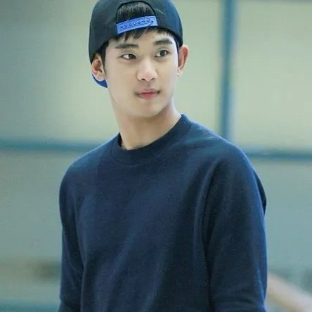 Recent activity shot of Kim Soohyun